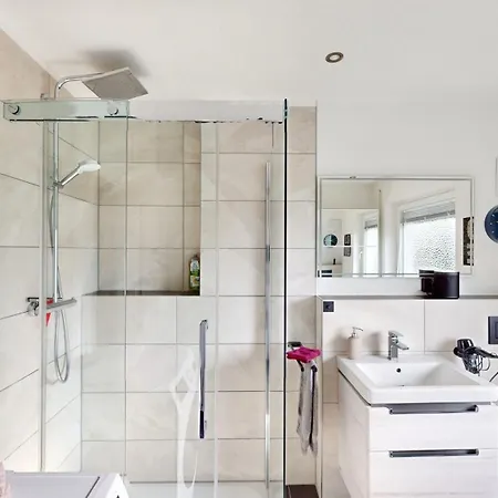 Fuer Urlaub Und Business Im Dreilaendereck Apartamento *