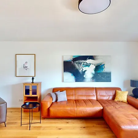 Fuer Urlaub Und Business Im Dreilaendereck *